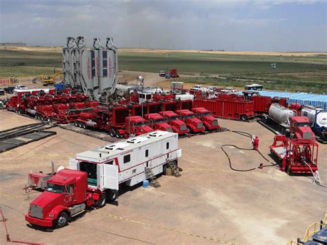 halliburton oil and gas company